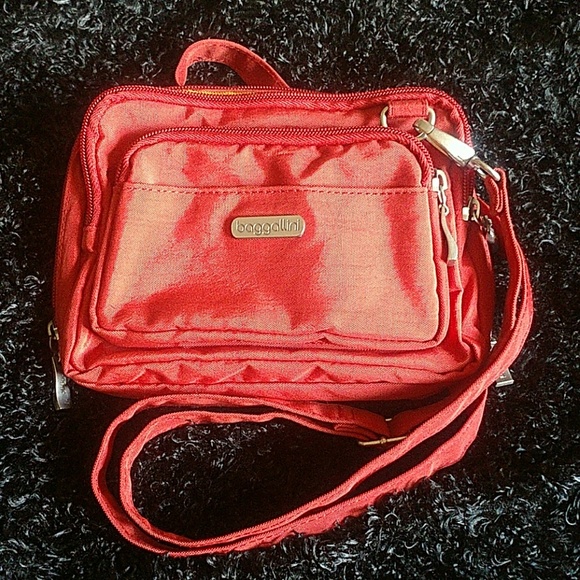 baggallini triple zip